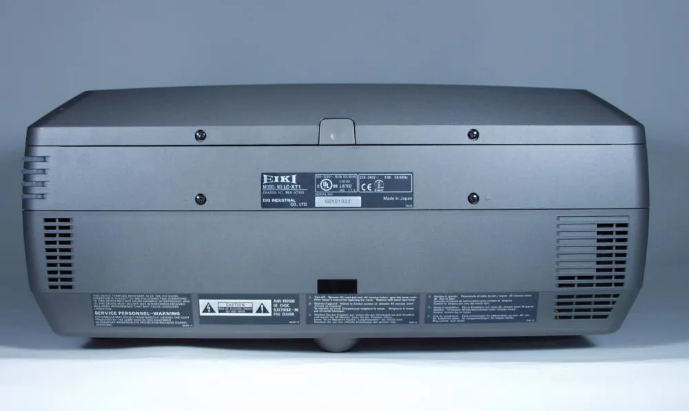 Eiki LC-XT4