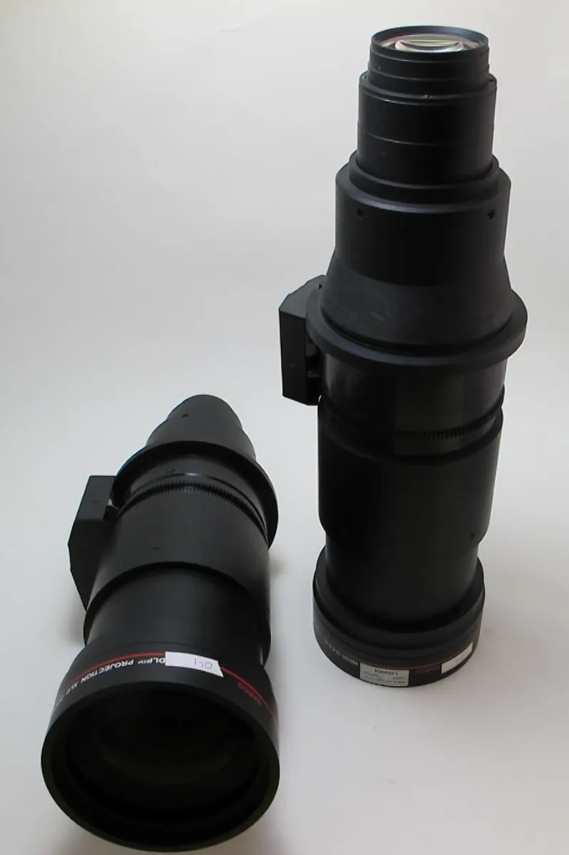 Barco XLD 2K:0.80:1