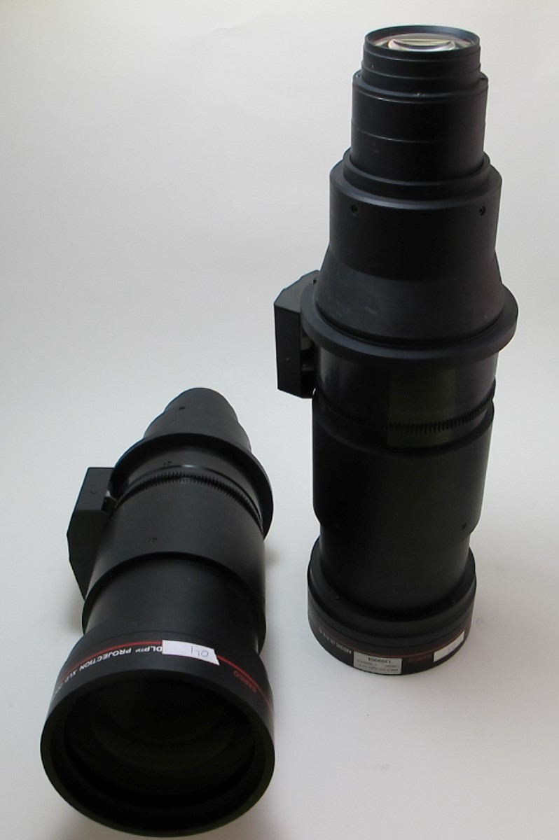 Barco XLD 1.80-2.40:1