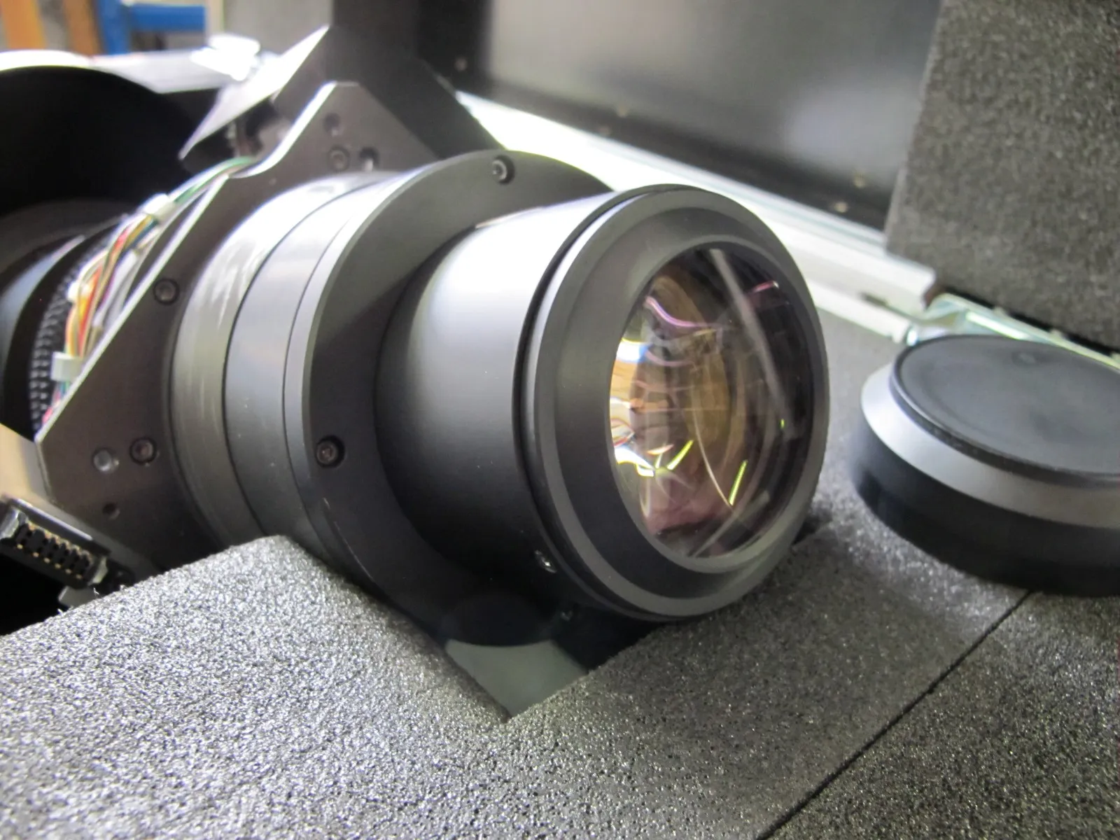 Barco TLD+ Ultra 0.85-1.24:1 