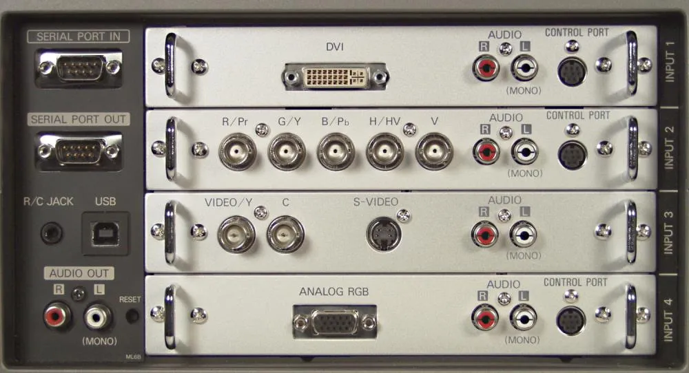 Eiki LC-XT4