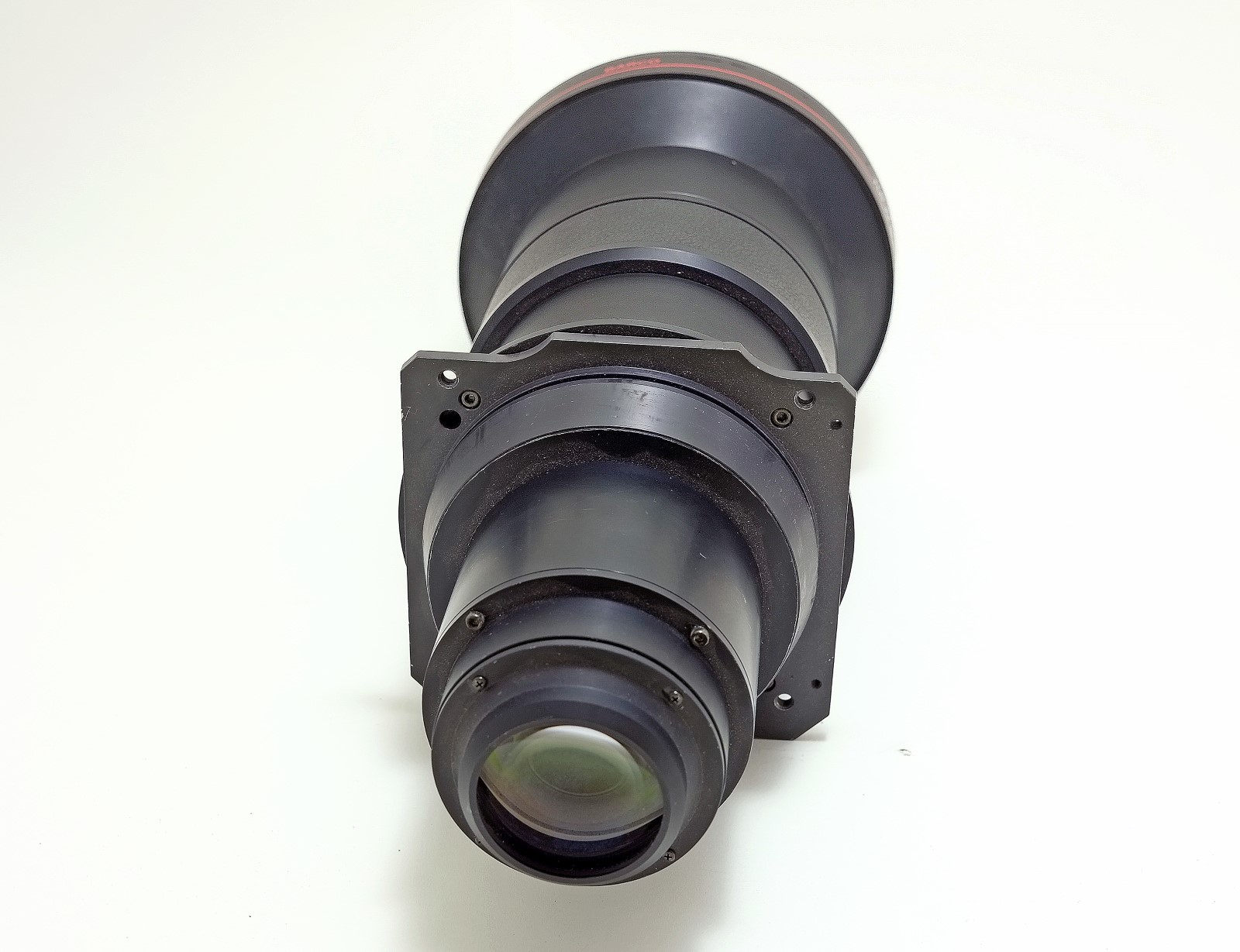 Barco TLD HB 0.80:1