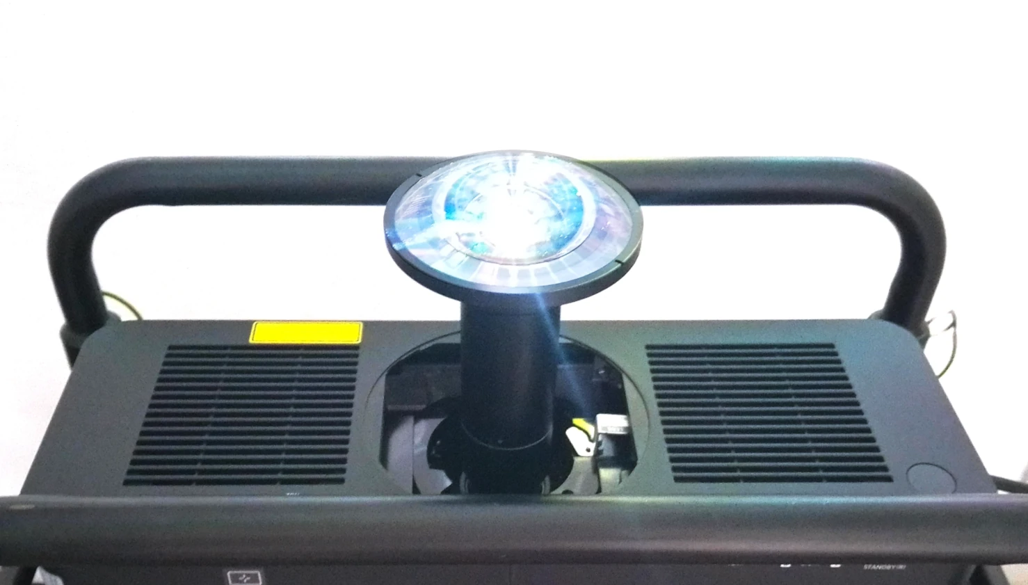 ReBeam Domeoptik 184° Digital Projection E-Vision 124-Series